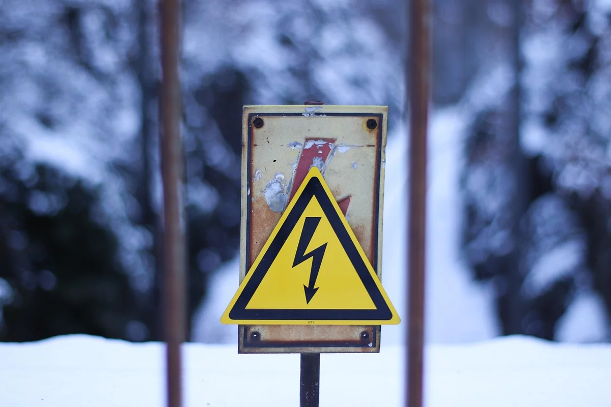 Comment reconnaître un losange jaune sur la route ?